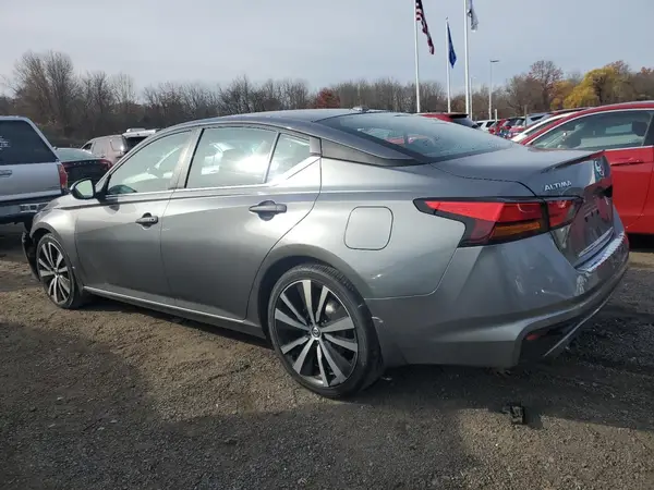1N4BL4CV1NN323505 2022 NISSAN ALTIMA - Image 2