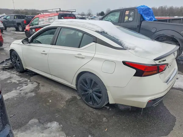 1N4BL4CV1NN330633 2022 NISSAN ALTIMA - Image 2