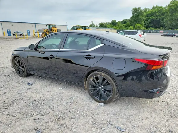 1N4BL4CV1NN331667 2022 NISSAN ALTIMA - Image 2