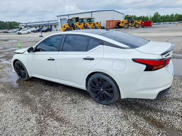 1N4BL4CV1NN358965 2022 NISSAN ALTIMA - Image 2