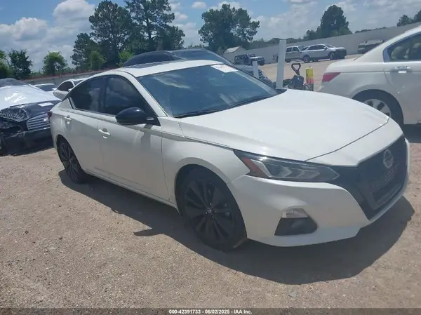1N4BL4CV1NN361297 2022 NISSAN ALTIMA - Image 1