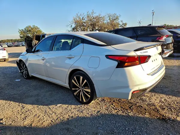 1N4BL4CV1NN363972 2022 NISSAN ALTIMA - Image 2