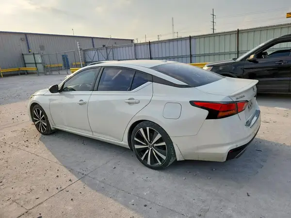 1N4BL4CV1NN373496 2022 NISSAN ALTIMA - Image 2