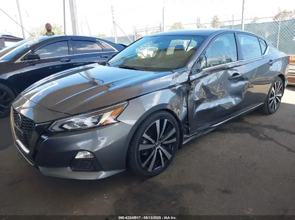1N4BL4CV1NN377015 2022 NISSAN ALTIMA - Image 2