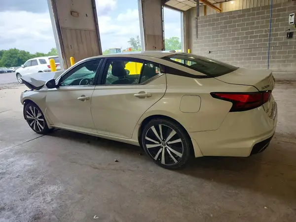 1N4BL4CV1NN389424 2022 NISSAN ALTIMA - Image 2