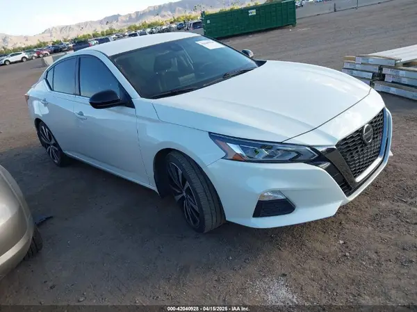 1N4BL4CV1NN395658 2022 NISSAN ALTIMA - Image 1