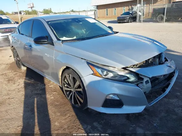 1N4BL4CV1NN407050 2022 NISSAN ALTIMA - Image 1