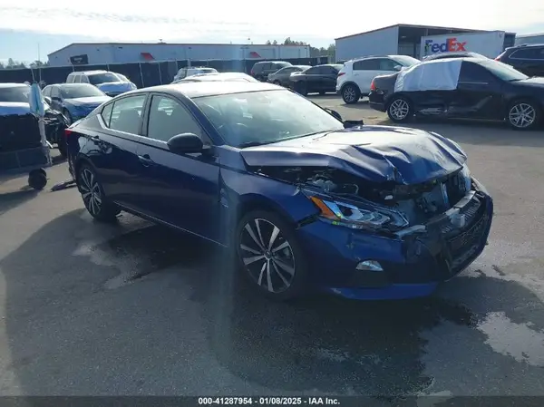 1N4BL4CV1NN422180 2022 NISSAN ALTIMA - Image 1