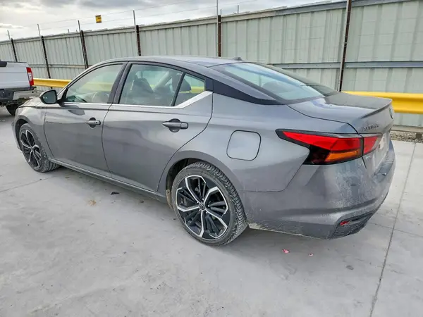 1N4BL4CV1PN320364 2023 NISSAN ALTIMA - Image 2