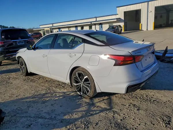 1N4BL4CV1PN321577 2023 NISSAN ALTIMA - Image 2