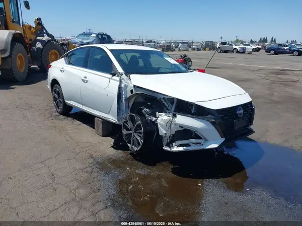 1N4BL4CV1PN330702 2023 NISSAN ALTIMA - Image 1