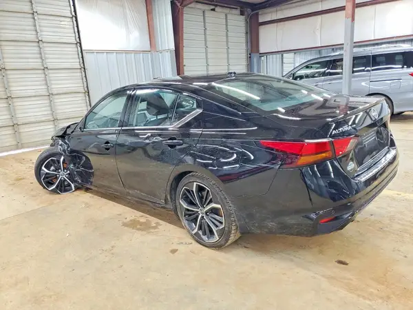 1N4BL4CV1PN337570 2023 NISSAN ALTIMA - Image 2