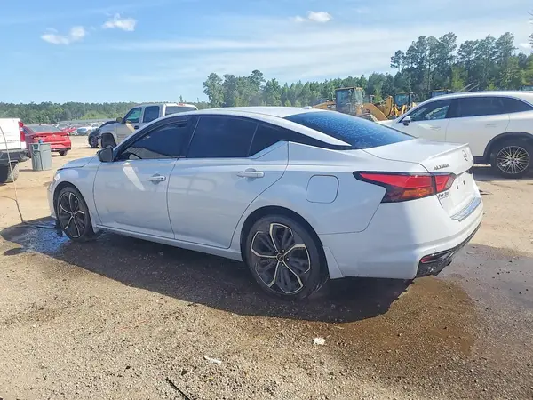 1N4BL4CV1PN398420 2023 NISSAN ALTIMA - Image 2