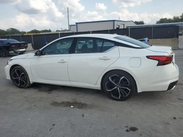 1N4BL4CV1PN423994 2023 NISSAN ALTIMA - Image 2