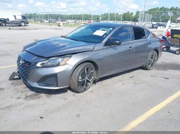 1N4BL4CV1RN306502 2024 NISSAN ALTIMA - Image 2