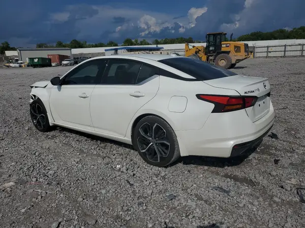 1N4BL4CV1RN331061 2024 NISSAN ALTIMA - Image 2