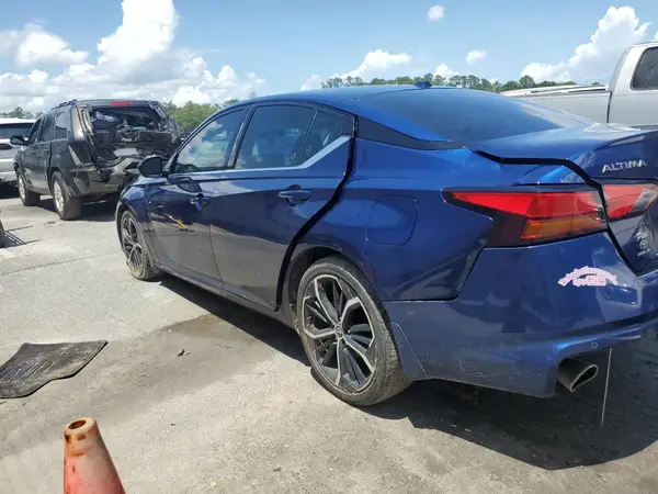1N4BL4CV1RN337720 2024 NISSAN ALTIMA - Image 2