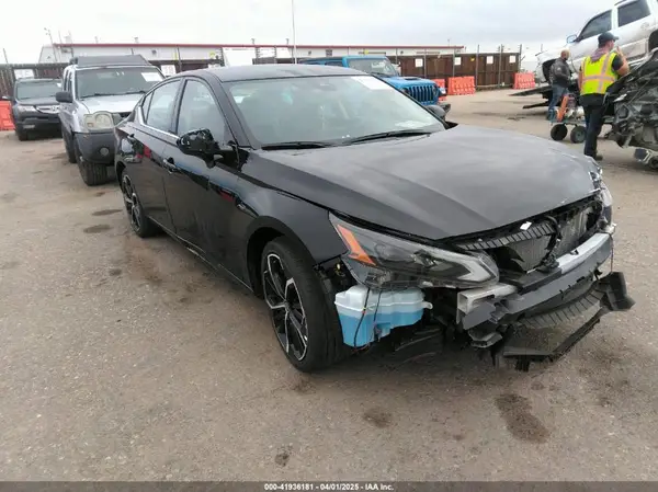 1N4BL4CV1RN348572 2024 NISSAN ALTIMA - Image 1