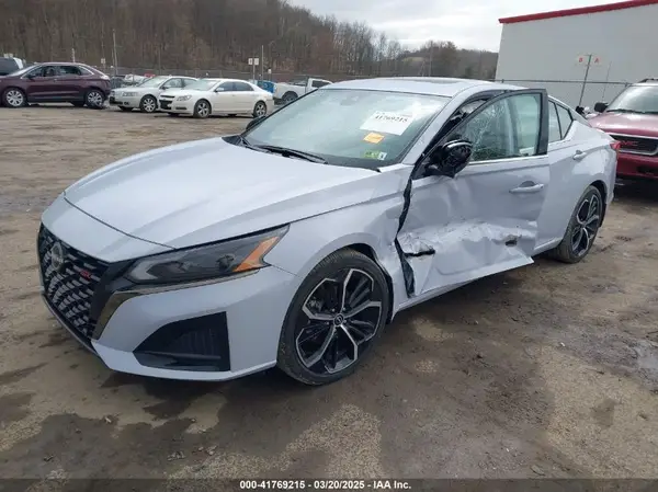 1N4BL4CV1RN350368 2024 NISSAN ALTIMA - Image 2