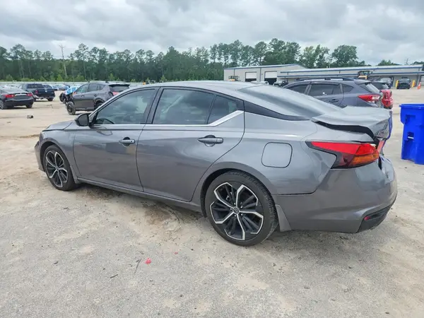 1N4BL4CV1RN350547 2024 NISSAN ALTIMA - Image 2
