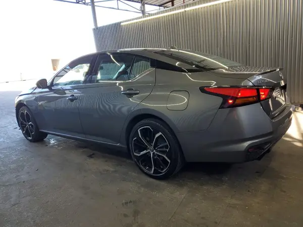 1N4BL4CV1RN360205 2024 NISSAN ALTIMA - Image 2
