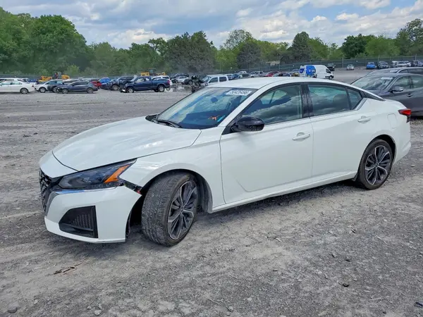 1N4BL4CV1RN381636 2024 NISSAN ALTIMA - Image 1