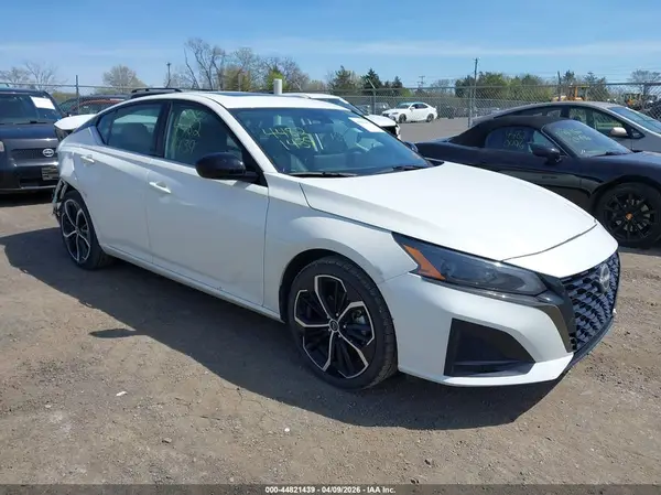 1N4BL4CV1RN387940 2024 NISSAN ALTIMA - Image 1