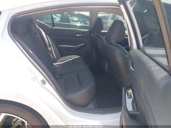 1N4BL4CV1RN389963 2024 NISSAN ALTIMA - Image 8