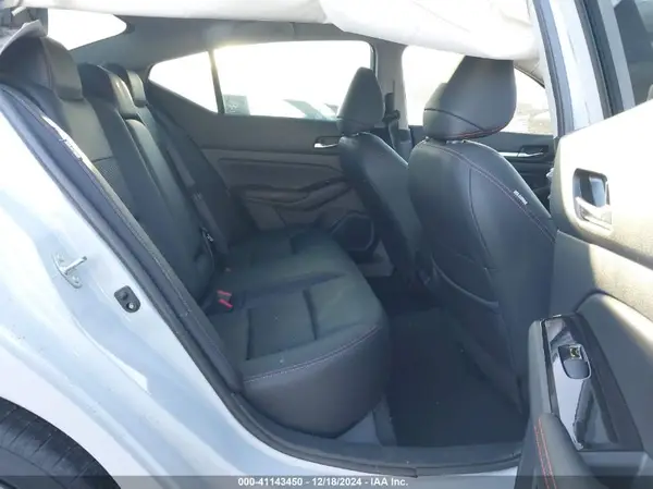 1N4BL4CV1RN403845 2024 NISSAN ALTIMA - Image 8