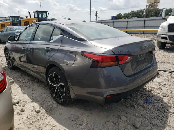 1N4BL4CV1RN417499 2024 NISSAN ALTIMA - Image 2