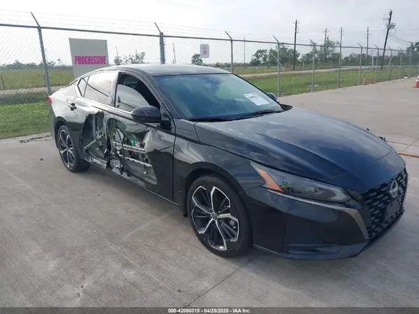 1N4BL4CV1RN424324 2024 NISSAN ALTIMA - Image 1