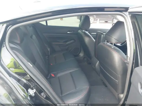 1N4BL4CV1RN424324 2024 NISSAN ALTIMA - Image 8