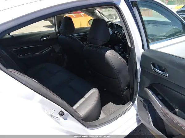 1N4BL4CV1RN425165 2024 NISSAN ALTIMA - Image 8