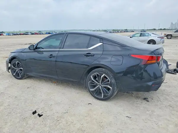 1N4BL4CV1SN336234 2025 NISSAN ALTIMA - Image 2