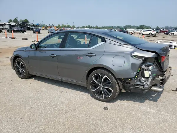 1N4BL4CV1SN349663 2025 NISSAN ALTIMA - Image 2