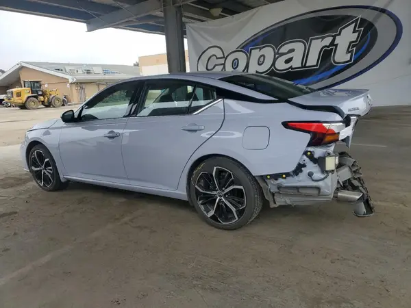 1N4BL4CV1SN358217 2025 NISSAN ALTIMA - Image 2