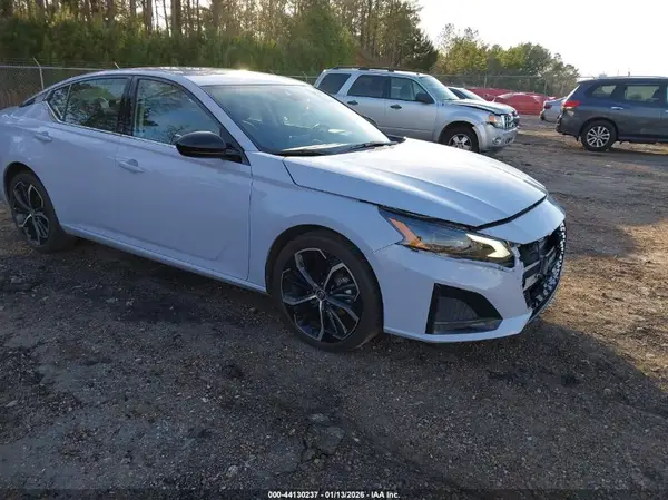 1N4BL4CV1SN361330 2025 NISSAN ALTIMA - Image 1