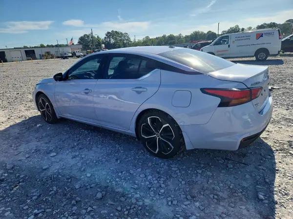 1N4BL4CV1SN428556 2025 NISSAN ALTIMA - Image 2