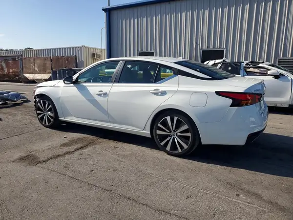 1N4BL4CV2KC131520 2019 NISSAN ALTIMA - Image 2