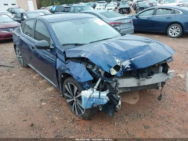 1N4BL4CV2KC143263 2019 NISSAN ALTIMA - Image 1