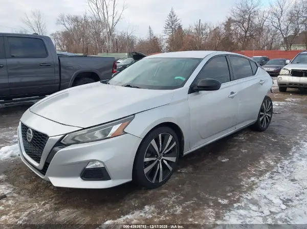 1N4BL4CV2KC148804 2019 NISSAN ALTIMA - Image 2