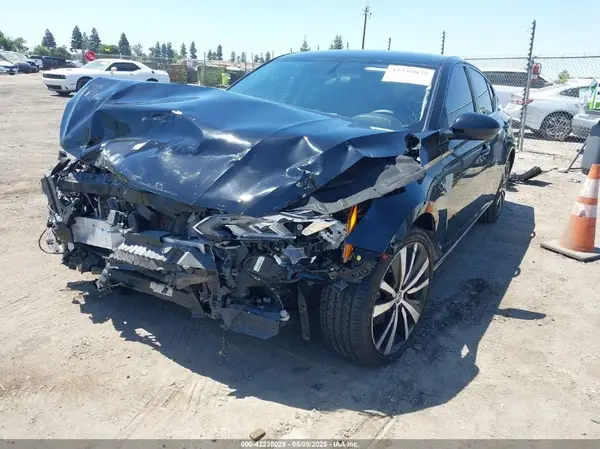 1N4BL4CV2KC160757 2019 NISSAN ALTIMA - Image 2