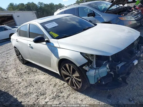 1N4BL4CV2KC180765 2019 NISSAN ALTIMA - Image 1