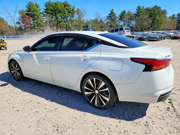 1N4BL4CV2KC185688 2019 NISSAN ALTIMA - Image 2