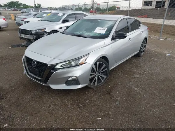 1N4BL4CV2KC188977 2019 NISSAN ALTIMA - Image 2