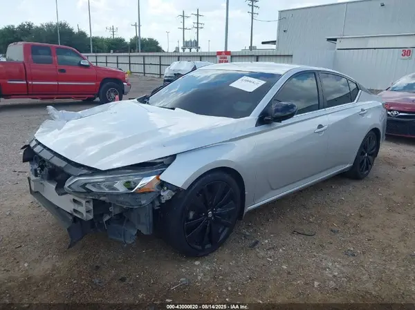 1N4BL4CV2KC195119 2019 NISSAN ALTIMA - Image 2