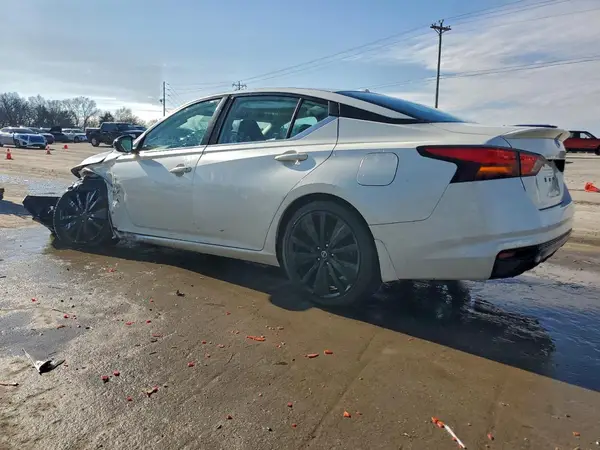 1N4BL4CV2KC223047 2019 NISSAN ALTIMA - Image 2
