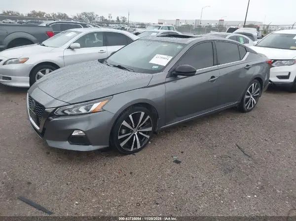 1N4BL4CV2KC249003 2019 NISSAN ALTIMA - Image 2