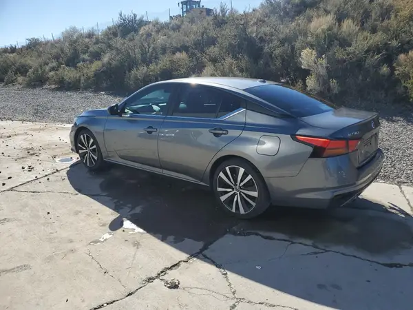 1N4BL4CV2KN313657 2019 NISSAN ALTIMA - Image 2