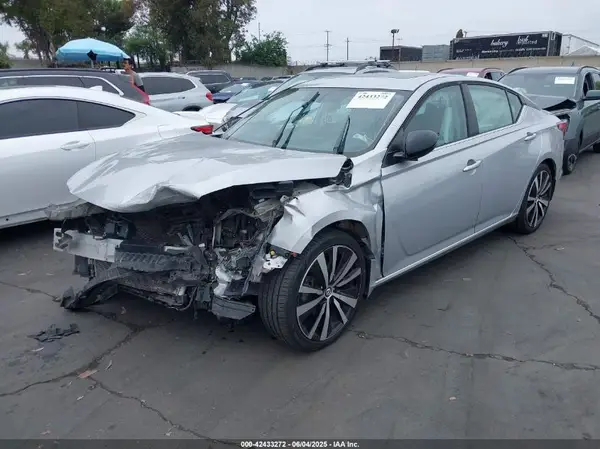 1N4BL4CV2KN319622 2019 NISSAN ALTIMA - Image 2